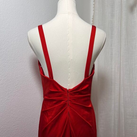 JVN by Jovani Red Draped Gown – Size 4 - Picture 8 of 8